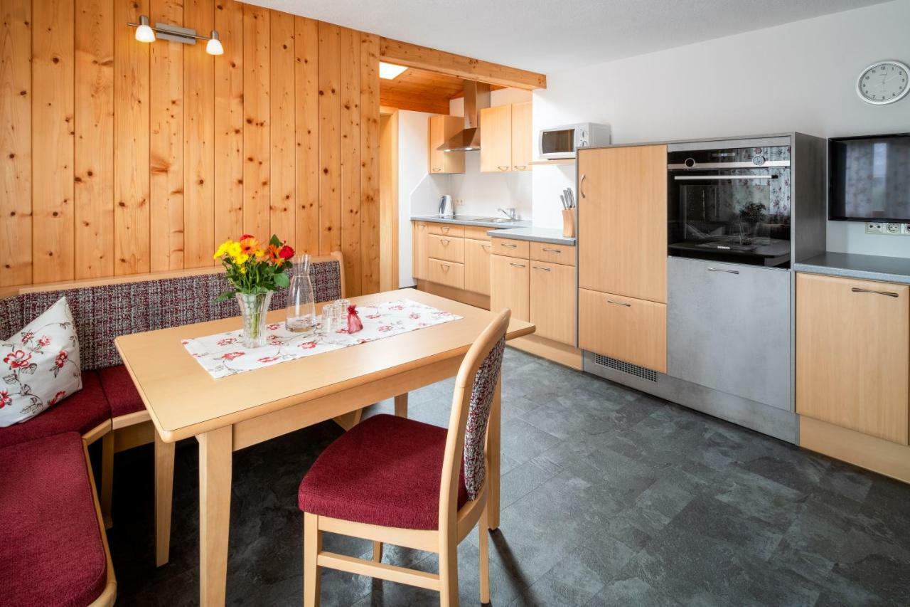 Haus Dabaklamm Apartment Kals am Grossglockner Exterior photo